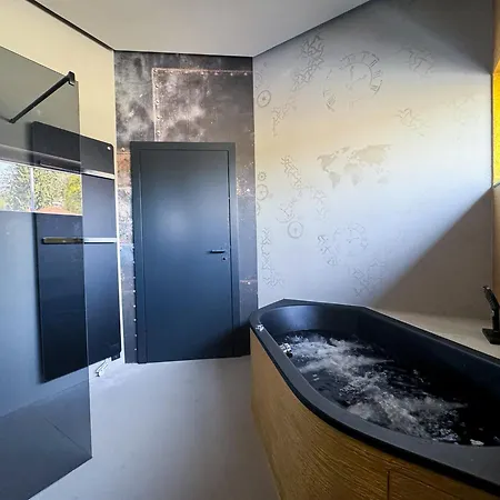 Luxus-penthouse Mit Weitblick Ueber *