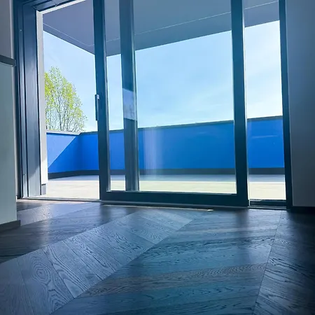 Luxus-penthouse Mit Weitblick Ueber Apartment