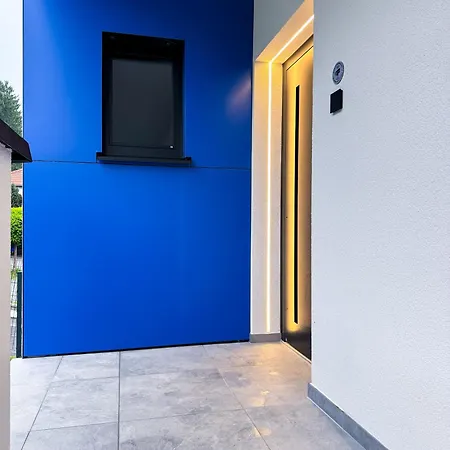 Appartement Luxus-penthouse Mit Weitblick Ueber *