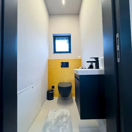 Luxus-penthouse Mit Weitblick Ueber *