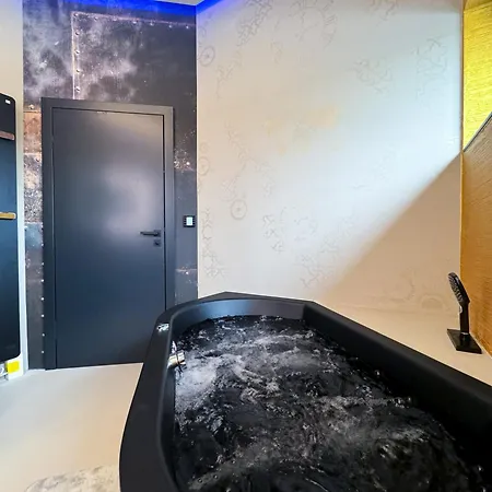 Appartement Luxus-penthouse Mit Weitblick Ueber *